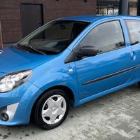 Renault Twingo 1.2 16V 75cv benzina OK NEOPATENTAT