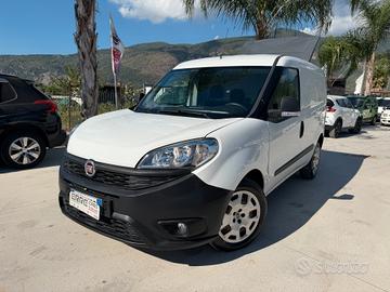 FIAT DOBLO' 2020 1.6 DIESEL 120 CV *TETTO CON RIAL