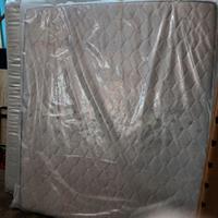 MATERASSO MATRIMONIALE