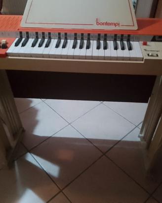 pianola  Bontempi vintage mod.109 con spartiti 