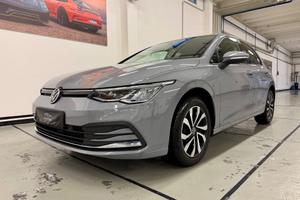 Volkswagen Golf 8 - ACTIVE - FULL OPTIONAL