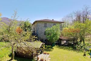 Villa bifamiliare Villa Collemandina [UG401FOVRG]