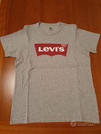 T-shirt Levi's