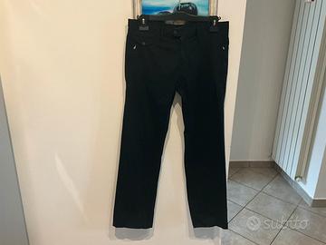 Pantaloni neri di cotone Sisley