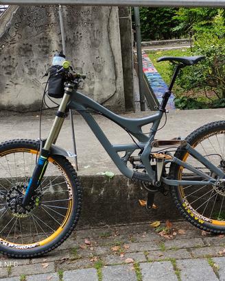 Demo race specialized 26