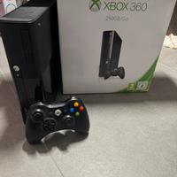 XBOX 360 con scatola e manuali