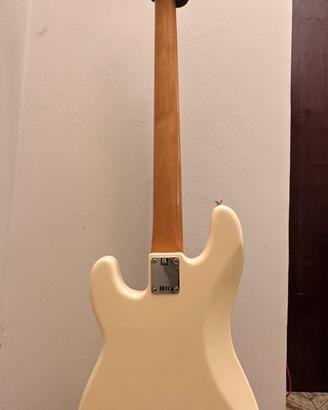 Fender Precision bass vintera ll ‘60 ow