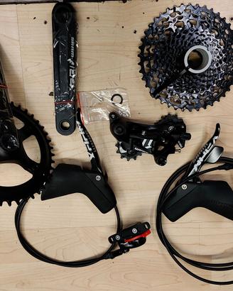 Gruppo per Gravel Completo SRAM Apex 11v