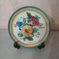 Vecchio piatto in ceramica dipinto a mano firmato 