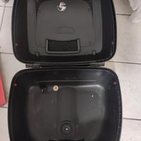 bauletto molto capiente nn ricordo i litri 