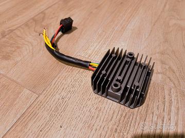 Regolatore di tensione Honda sh 150i del 2006 LG