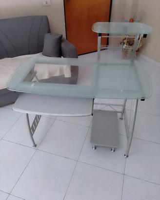scrivania studio scuola  con sedia