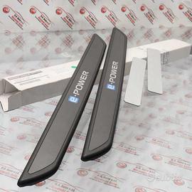 Battitacco originale Nissan