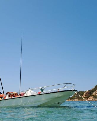 Barca scafo Boston Whaler 130 Sport