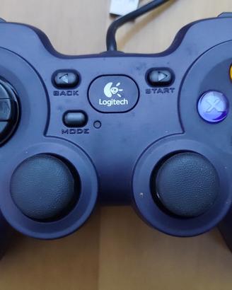 Gamepad Logitech F 310 con attacco USB.