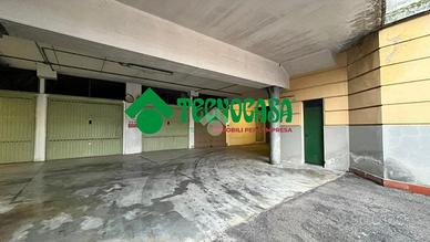 AUTORIMESSA A FIRENZE