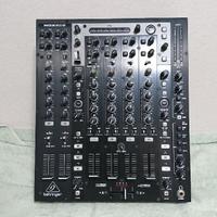 Mixer behringer nox 606
