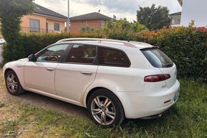 Alfa 159