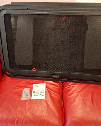 Finestra camper, furgone camperizato 