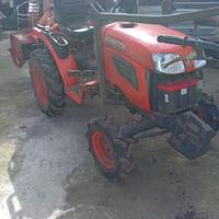 Trattorino kubota b1220