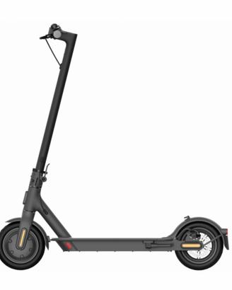 Monopattino elettrico XIAOMI MI 1S . NUOVO !