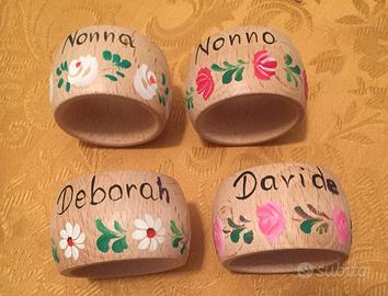 Portatovaglioli/segnaposti in legno,artigianale