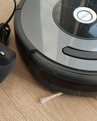 Robot Aspirapolvere iRobot Roomba Serie 600