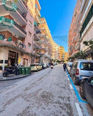 Negozio portici