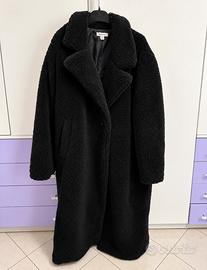 Cappotto nero lungo effetto teddy