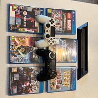 Playstation 4 slim con 2 controller e giochi