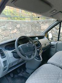 furgone Renault trafic