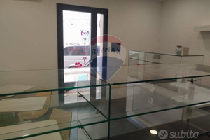 Scoglitti locale commerciale