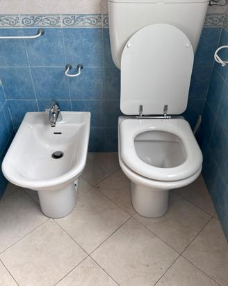 Coppia di sanitari
