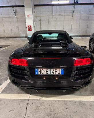 Audi R8 v10 5.2 quattro Rtronic