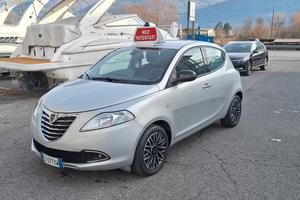 Lancia Ypsilon 1.2 69 CV 5 porte Gold