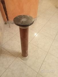 piedistallo in marmo pregiato