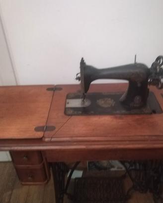 macchina da cucire vintage