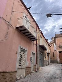 Casa indipendente su due livelli