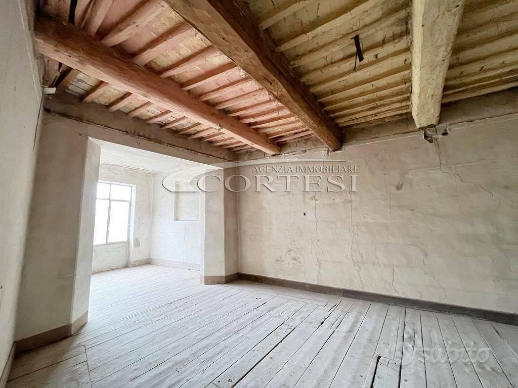 In Palazzo Storico Appartamento con terrazzo U/682 - Vista 5