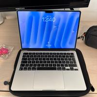 Macbook M3 13” 2024