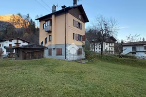 BIFAMILIARE A FORNI DI SOPRA