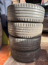 4 gomme Michelin 225 45 ZR 18 + 2 gomme come nuove