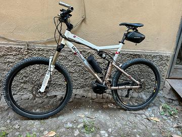 Mountain Bike con motore bafang