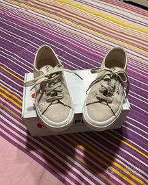 Scarpe in tela superga