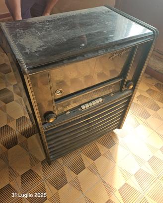 Fono superpentafonic stereo/radio 8577 del 1956
