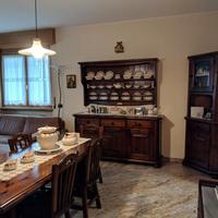 arredamento completo sala ed ingresso.