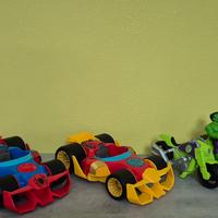 macchinine e moto compreso di Hulk