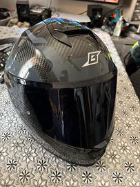 Casco integrale in carbonio