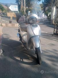 Aprilia Scarabeo 100 4 tempi