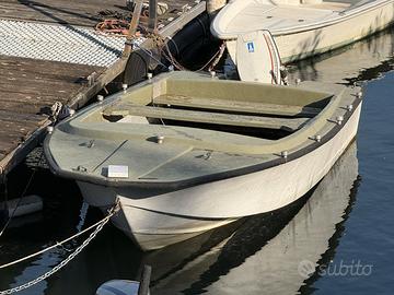 barca motoscafo motore fuoribordo Johnson 25cv